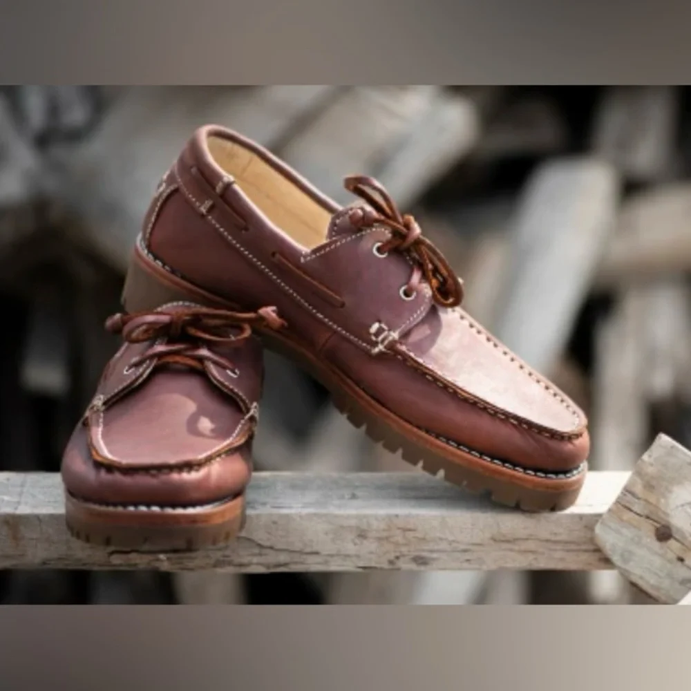 Just Like Timberland’s Froats Classic Brown Leather Lug Sole Boat Shoes Size 10
